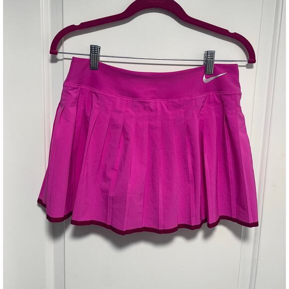 Nike tennis skirt - Picture 1 of 5